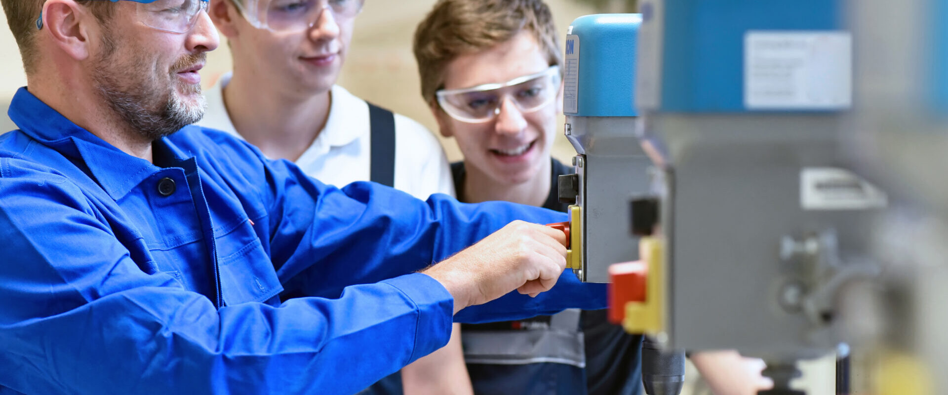 AUSBILDUNG BEI WECKERLE